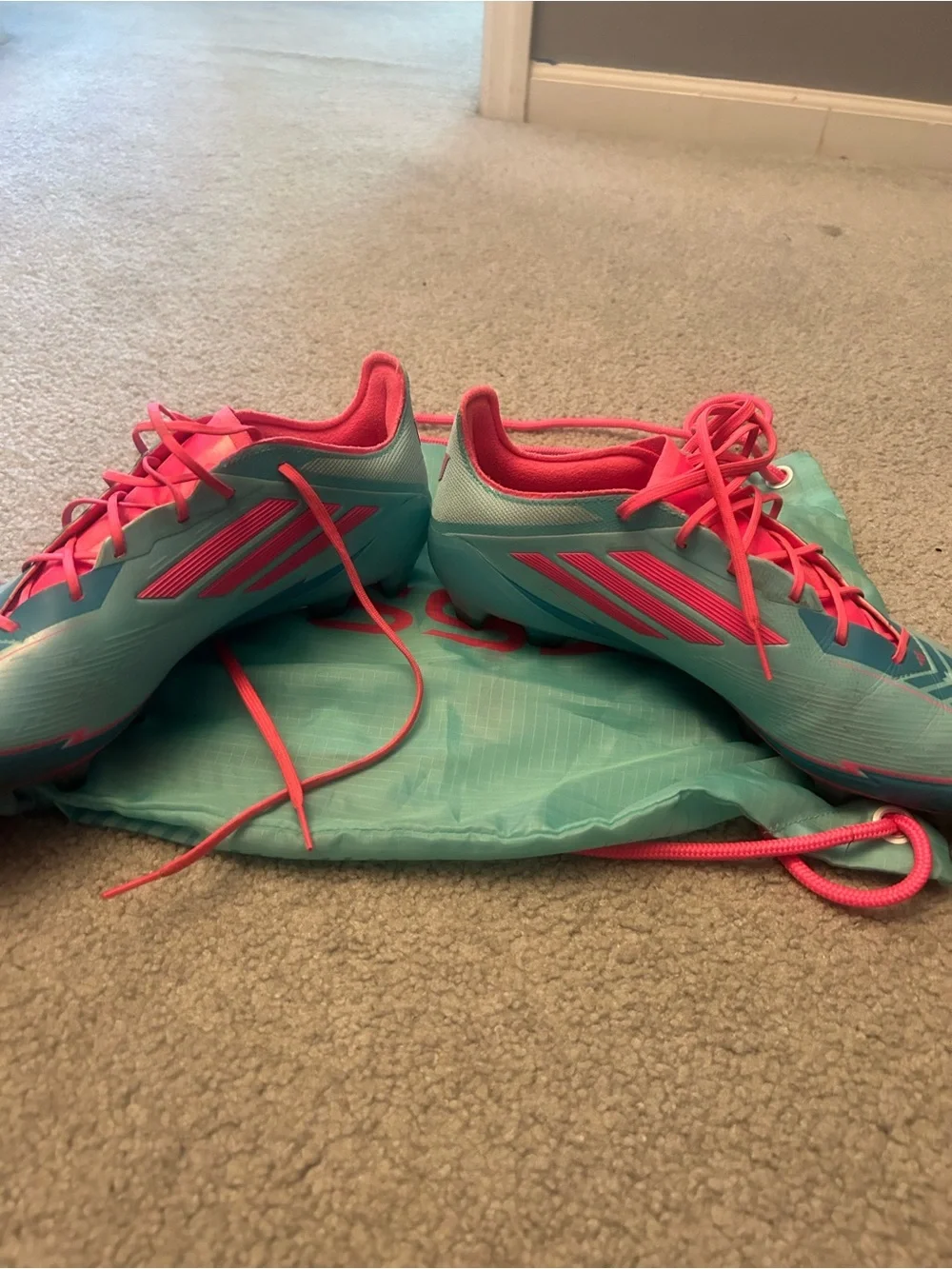 Men’s adidas f50 Messi size 11